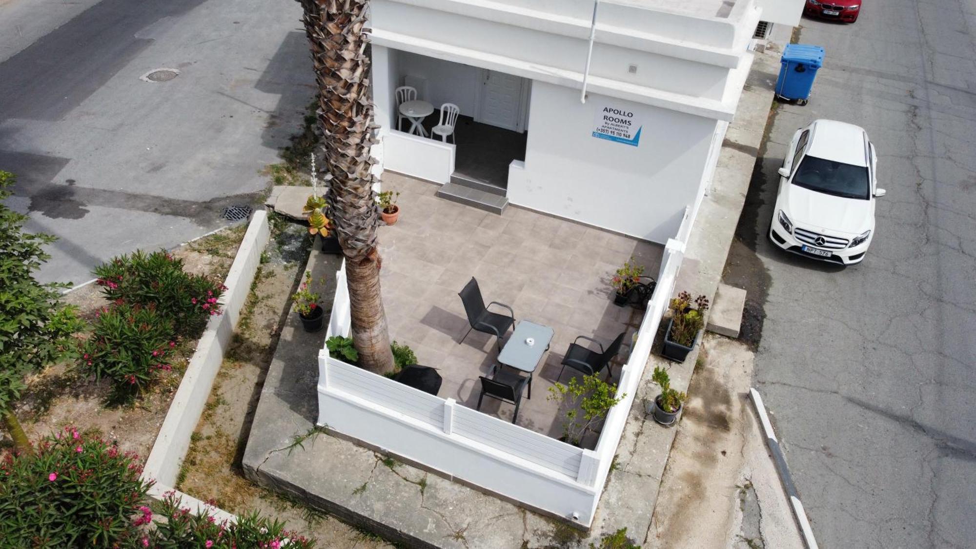 Apollo Rooms By Albert'S Apartment Larnaca Buitenkant foto