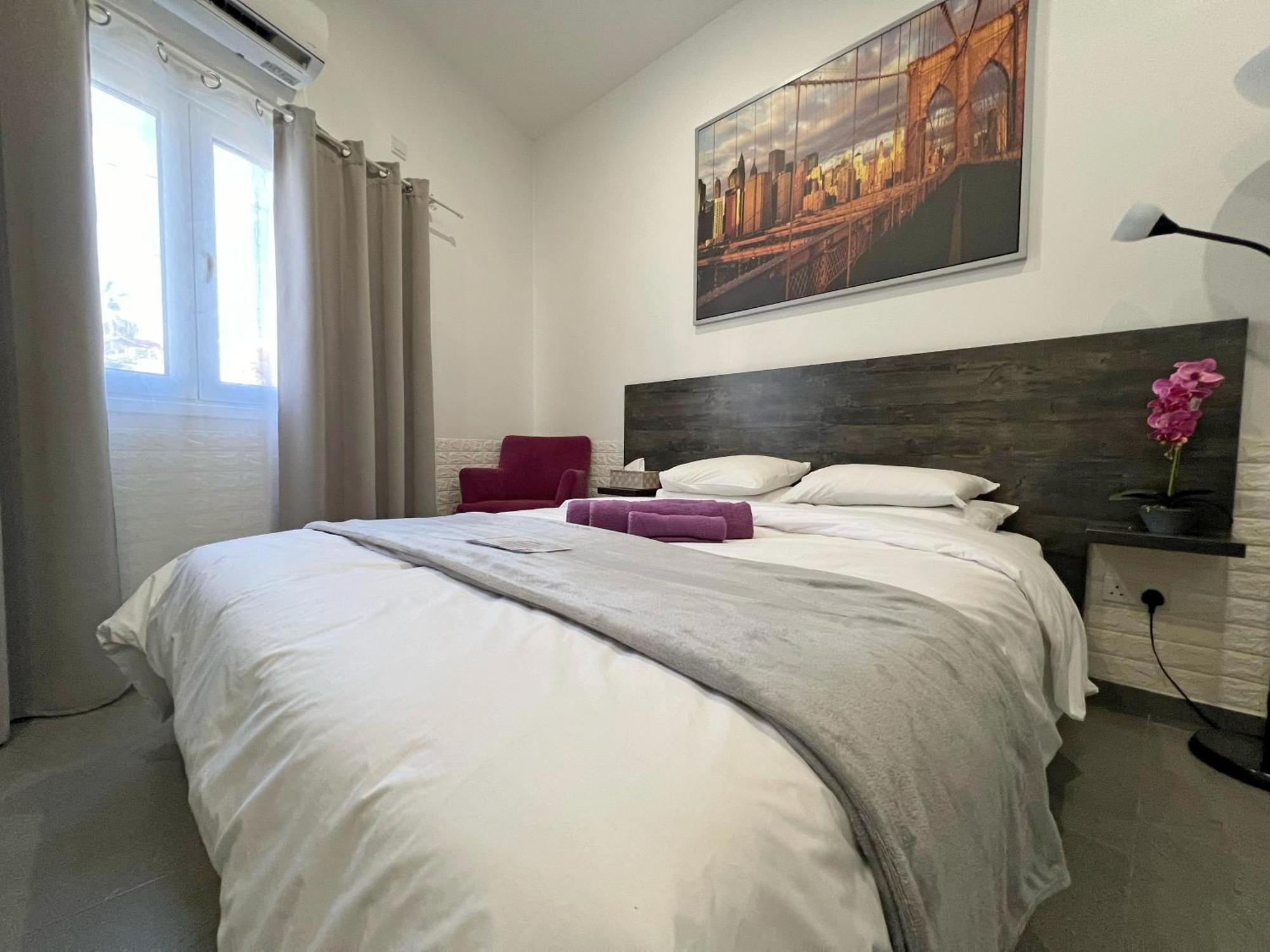 Apollo Rooms By Albert'S Apartment Larnaca Buitenkant foto